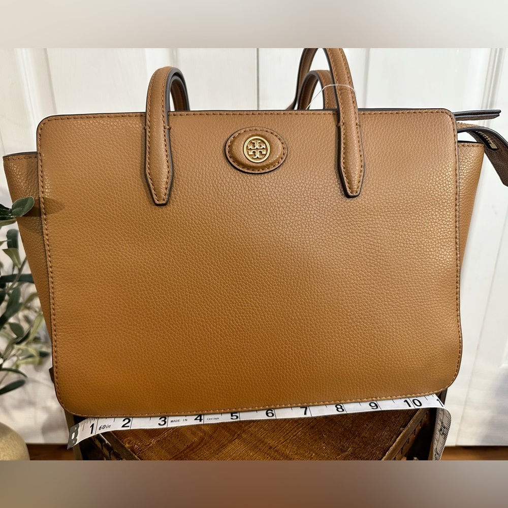 Tory Burch pebbled leather small Robinson tote with slit pockets brown - Picture 3 of 11